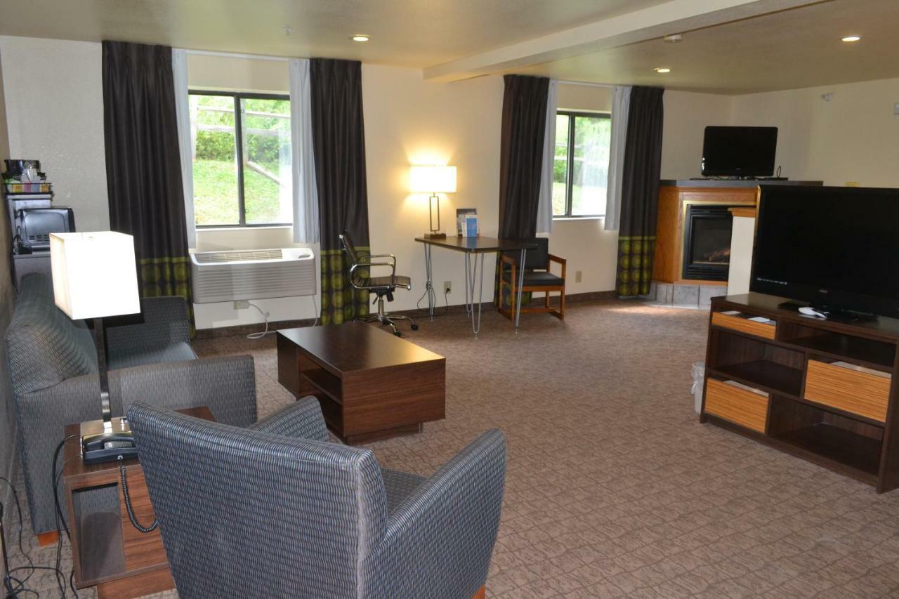 Super 8 By Wyndham Lebanon Hotell Exteriör bild